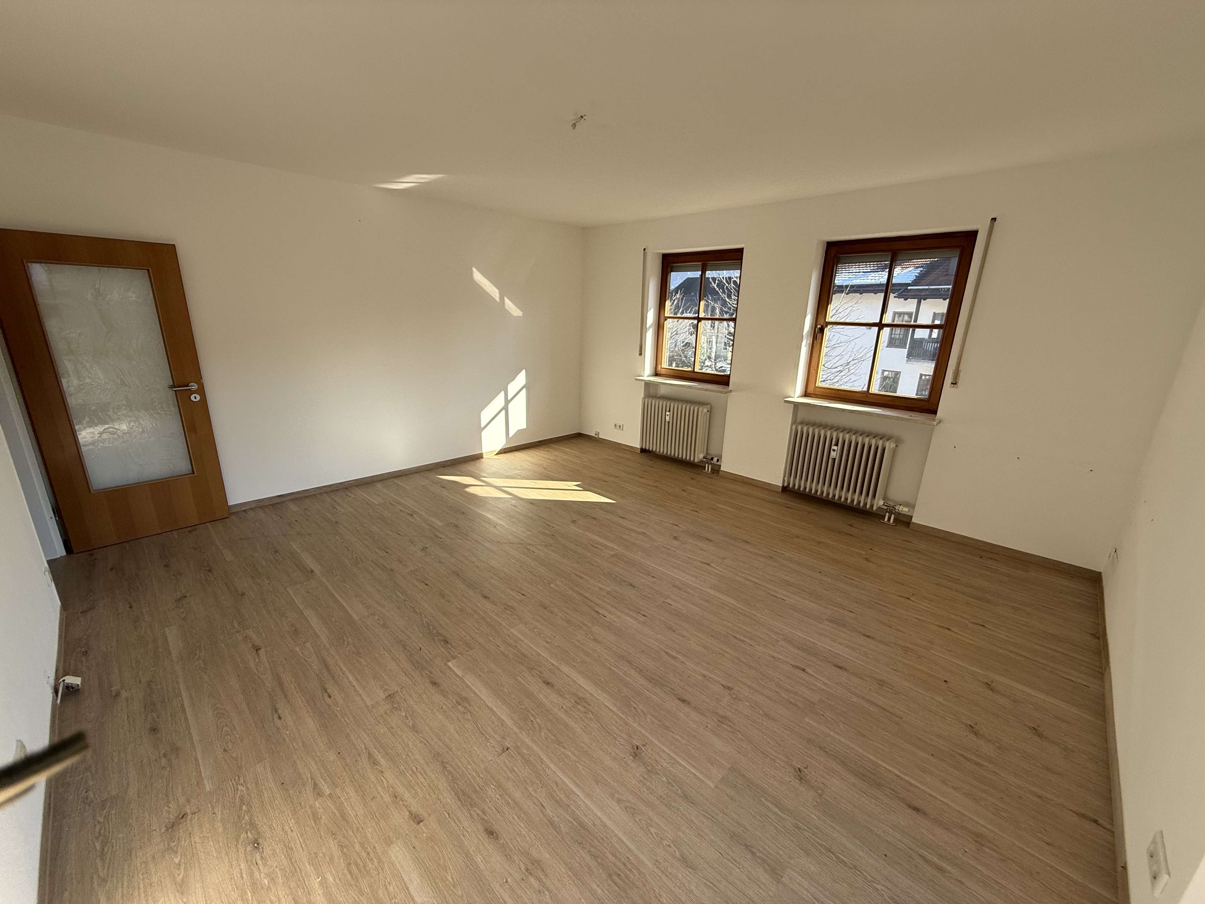 Immobilie in Kiefersfelden - I. I. TEAM: helle, großzügige 2-Zimmer-Wohnung mit 2 Balkonen im 2. OG  mit Lift - Bild 10