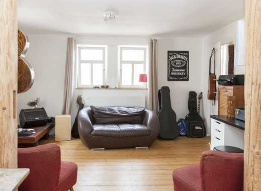 F-Seckbach: 3-Zimmer saniert mit großer Wohnküche und Innenhof mit Garten