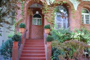 Wohnen in liebevoll saniertem Stuckaltbau in Ruhiglage Friedenau - sehenswert !!!  VB !!!! – Odenwaldstrasse 9, 12161 Friedenau, Berlin – Vorschaubild 2