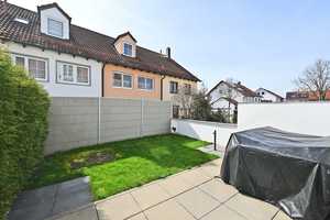 Ländlich und doch zentral bei Landshut - Luxuriöses Reihenmittelhaus mit kleinem Garten und Garage! – Landshut (Kreis) – Vorschaubild 19