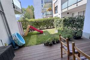 Lichtdurchflutete 3-Zimmer-Erdgeschosswohnung mit Terrasse und eigenem Garten in Frankfurt-Griesheim
