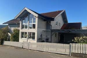 Ein wunderschönes Haus in ruhiger Lage von Regen – Die vollständige Adresse der Immobilie erhältst du vom Anbieter., 94209 Regen – Vorschaubild 4