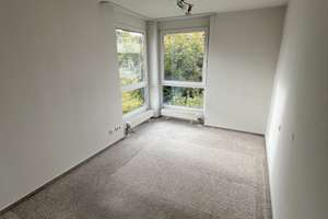 Ansprechende, helle 4-Raum-Wohnung mit EBK, in ruhiger Gartenanlage – Platter Straße 162b, 65193 Nordost, Wiesbaden – Vorschaubild 7