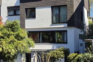 Wunderschöne Splitlevel Wohnung mit eigenem Eingang