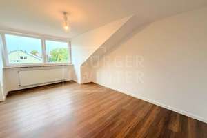 Renovierte Dachgeschosswohnung in Heidelberg-Kirchheim