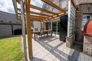 Familienglück in Bestlage:  Stilvolles Haus mit Pool, Sauna & viel Platz – Im Winkel 38B, 51063 Mülheim (Ortsteil), Köln – Vorschaubild 4