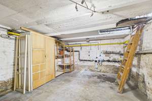 TOP GESCHNITTENES RAUMWUNDER - 3 ZIMMER ALTBAUWOHNUNG MIT SCHÖNER AUFTEILUNG – Die vollständige Adresse der Immobilie erhältst du vom Anbieter., 65205 Erbenheim, Wiesbaden – Vorschaubild 23