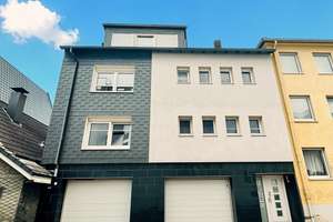 Ihr Wohntraum mitten im Herzen von Remscheid - Mehrfamilienhaus mit angrenzendem Loft – Die vollständige Adresse der Immobilie erhältst du vom Anbieter., 42853 Mitte, Remscheid – Vorschaubild 2