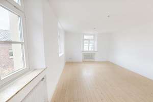Erftstadt-Lechenich! Saniertes Altbau-Miethaus mit viel Platz für die Familie! (SN 4944) – Die vollständige Adresse der Immobilie erhältst du vom Anbieter., 50374 Erftstadt – Vorschaubild 5