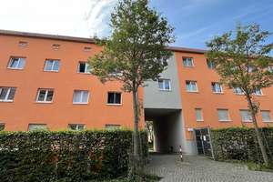 WBS III erforderlich - helle und kompakte 4-Zimmer-Wohnung mit Balkon
