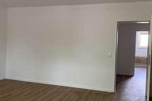 Dreizimmerwohnung mit Balkon! – Essener Straße 88a, 22419 Langenhorn, Hamburg – Vorschaubild 2