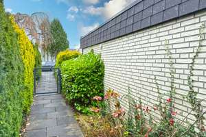 Freistehender Bungalow mit drei Garagen auf einem Erbbaugrundstück am Lisenkamp in Hamm-Mark – Die vollständige Adresse der Immobilie erhältst du vom Anbieter., 59071 Uentrop, Hamm – Vorschaubild 6