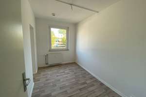 Familienwohnung mit Balkon und Blick ins Grüne  – Richard-Paulick-Straße 14, 6124 Südliche Neustadt, Halle (Saale) – Vorschaubild 6