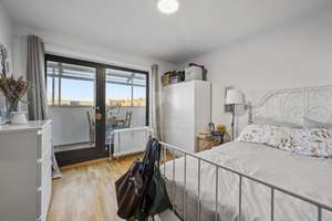Hübsche 3-Zi-Wohnung mit zwei Loggien in München-Neuhausen! – Die vollständige Adresse der Immobilie erhältst du vom Anbieter., 80634 Neuhausen, München – Vorschaubild 3