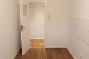 Sanierte 2-Zimmer-Wohnung mit Sonnenbalkon – Die vollständige Adresse der Immobilie erhältst du vom Anbieter., 40468 Unterrath, Düsseldorf – Vorschaubild 6