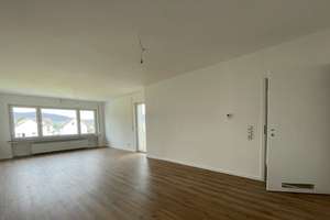 Komplett sanierte, moderne und helle 3-Zimmer Wohnung mit Balkon in Kassel-Oberzwehren – Die vollständige Adresse der Immobilie erhältst du vom Anbieter., 34132 Oberzwehren, Kassel – Vorschaubild 2