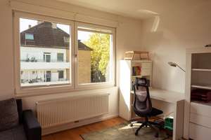  Stilvoll möblierte Wohnung mit Balkon in Bestlage Düsseldorf-Düsseltal (Zooviert. – Graf-Recke-Straße 31, 40239 Düsseltal, Düsseldorf – Vorschaubild 3
