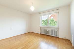 Freistehendes Einfamilienhaus auf sonnigem Süd-West-Grundstück  in ruhiger Lage – Die vollständige Adresse der Immobilie erhältst du vom Anbieter., 81825 Gartenstadt Trudering, München – Vorschaubild 17