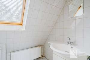 Viel Raum für Groß und Klein – Einfamilienhaus mit Einliegerwohnung in Lüneburg – Die vollständige Adresse der Immobilie erhältst du vom Anbieter., 21337 Kaltenmoor, Lüneburg – Vorschaubild 23