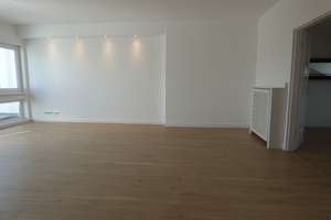 Prov-Frei: DG Kollwitzkiez, 3 Zimmer, ca. 96 m², Küche, Süd-Terrasse, Wannenbad, Maßmöbel – Sredzkistraße XX, 10435 Prenzlauer Berg, Berlin – Vorschaubild 3