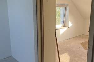 Sanierte 3 Zimmer Dachgeschoss Wohnung in Eller – Die vollständige Adresse der Immobilie erhältst du vom Anbieter., 40229 Eller, Düsseldorf – Vorschaubild 2