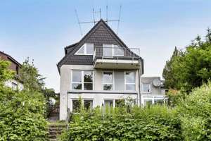 Bereit für ein Comeback! Freistehendes Einfamilienhaus mit rd.183 m² und Südgarten in Fischlaken – Die vollständige Adresse der Immobilie erhältst du vom Anbieter., 45239 Fischlaken, Essen – Vorschaubild 2