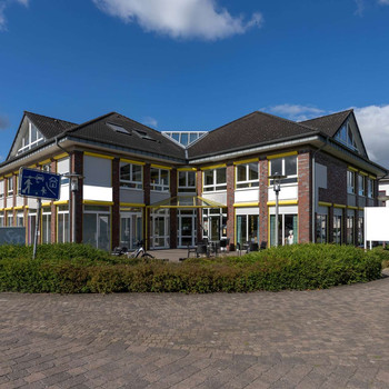 Moderne ca. 140 m² große Bürofläche in verkehrsgünstiger Lage von Südkirchen