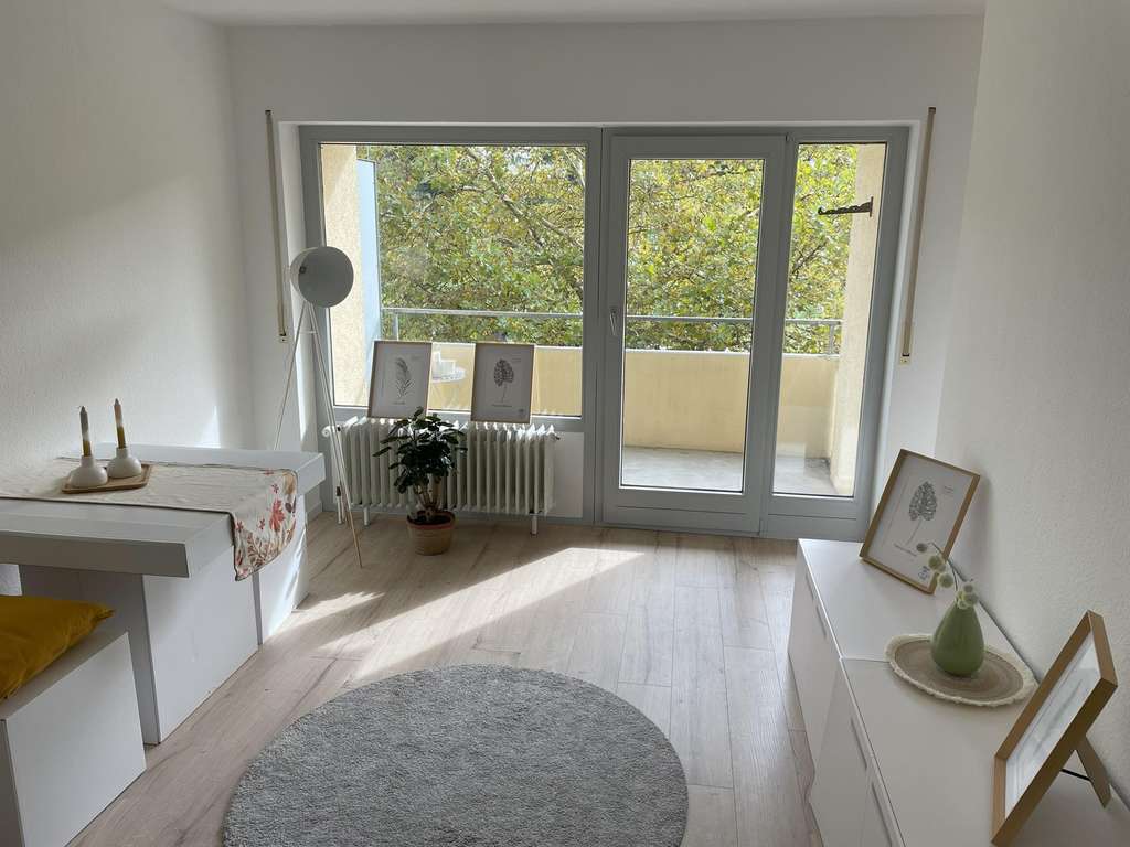 Renoviertes 1Zimmer-Appartment in Unter-Wiehre mit Balkon, Duplex-Tiefgarage und Einbauküche