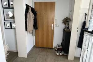Sehr schöne 3 Zimmer- Wohnung in direkter Lage zum Rhein – Mülheimer Freiheit 38, 51063 Mülheim (Ortsteil), Köln – Vorschaubild 2