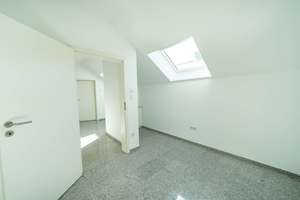 Familienfreundliche Doppelhaushälfte mit Garten, Garage und Wärmepumpe in Köln-Lövenich – Die vollständige Adresse der Immobilie erhältst du vom Anbieter., 50859 Lövenich, Köln – Vorschaubild 19