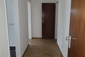 Helle 2-Zimmer Wohnung mit Balkon