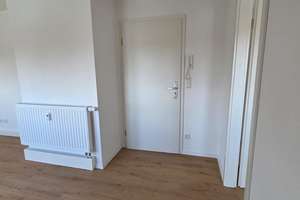 Frisch sanierte Dachgeschosswohnung in Erlangen-Sebaldussiedlung – Die vollständige Adresse der Immobilie erhältst du vom Anbieter., 91058 Sebaldus, Erlangen – Vorschaubild 4