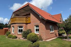 Großheide: Großes Einfamilienhaus in ruhiger Lage – Die vollständige Adresse der Immobilie erhältst du vom Anbieter., 26532 Großheide – Vorschaubild 1