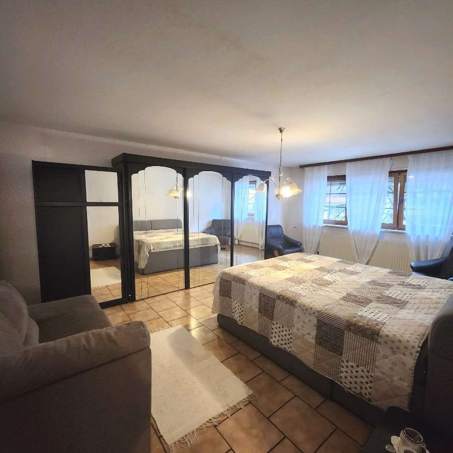 Immobilie in Obernheim-Kirchenarnbach - Freistehendes Einfamilienhaus in Obernheim-Kirchenarnbach – Ihr neues Zuhause mit Garten wartet - Bild 5