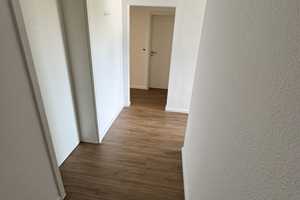 Erstbezug nach Komplettsanierung – 3-Zimmer-Wohnung mit 2 Balkonen und Garage – Schattenbergstraße 16, 75180 Pforzheim – Vorschaubild 6