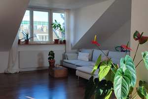 Toplage 300 Meter zum Neumarkt: 2-Zimmer-Wohnung - provisionsfrei! - Denkmalschutz