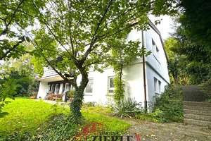 Top Aussichtslage! Einfamilienhaus + Einliegerwohnung, 911 m² Grundst., 194 m² WFL., 3 Garagenplätze – Die vollständige Adresse der Immobilie erhältst du vom Anbieter., 73061 Ebersbach an der Fils – Vorschaubild 1