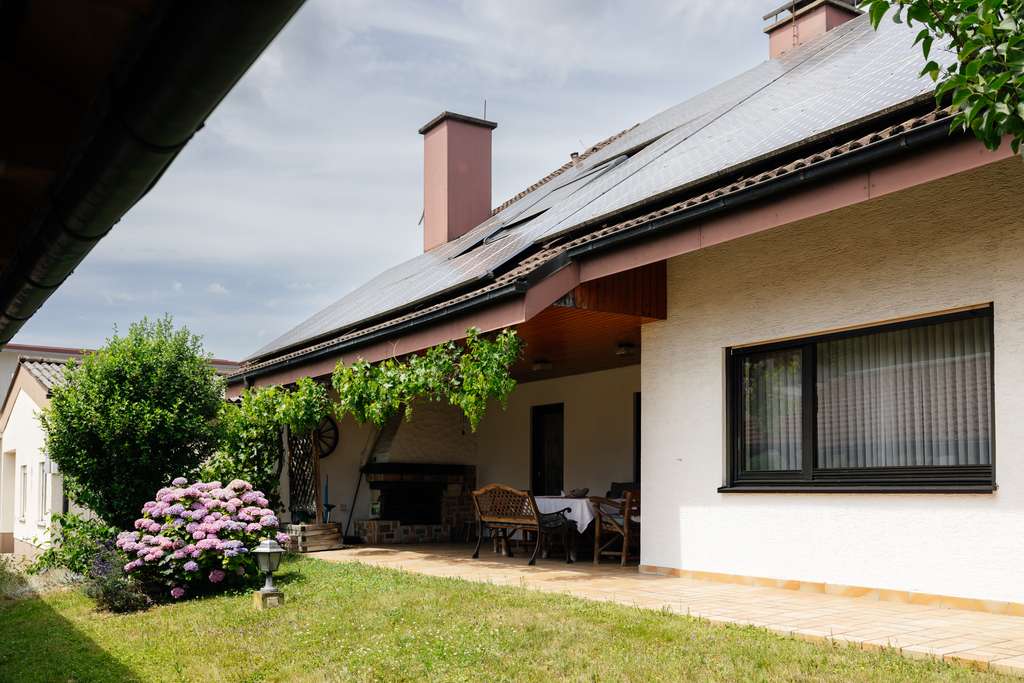 Immobilie in Gundelfingen - Wohnen und Arbeiten am gleichen Ort - Bild 2