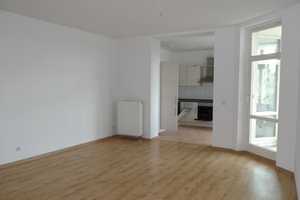 TOP Wohnung für Eigennutzer ! Sofort beziehbar--Wanne/Dusche--Gäste WC--Lift--Einbauküche--2 Balkone – Erich-Mühsam-Straße 33, 9112 Chemnitz – Vorschaubild 3