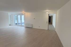 Großzügige Haus-in-Haus-Wohnung mit 328 m², eigenem Eingang und Tiefgarage in Düsseldorf – Klosterstraße 58b, 40211 Stadtmitte, Düsseldorf – Vorschaubild 8