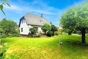 Ein Garten zum Spielen. Ein Zuhause zum Bleiben. – Die vollständige Adresse der Immobilie erhältst du vom Anbieter., 90453 Reichelsdorf, Nürnberg – Vorschaubild 2
