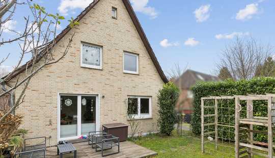Bild von Charmantes Zweifamilienhaus mit vermieteter Einliegerwohnung im beliebten Hamburg-Lurup