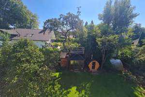 Idyllisches, sonniges Wohnparadies mit Traumgarten! Wärmepumpe, PV-Anlage +  Speicher, Sauna u.v.m. – Die vollständige Adresse der Immobilie erhältst du vom Anbieter., 82069 Schäftlarn – Vorschaubild 23