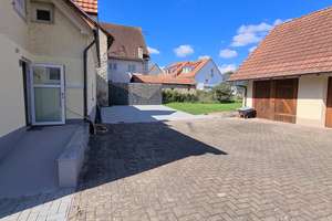 Geräumiges Einfamilienhaus mit 2 Stellplätzen in Singen (Hohentwiel) – Kreuzstraße 11, 78224 Singen (Hohentwiel) – Vorschaubild 3