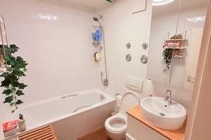 Attraktive 4-Zimmer-Split-Level-Wohnung mit Terrasse in ruhiger Innenhoflage nahe Leonrodplatz – Maximilian-Wetzger-Straße 5, 80636 Dom Pedro, München – Vorschaubild 9