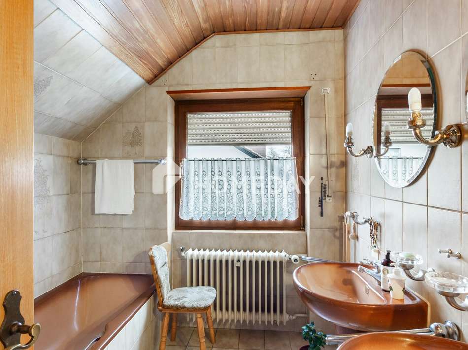 1. OG Badezimmer 1