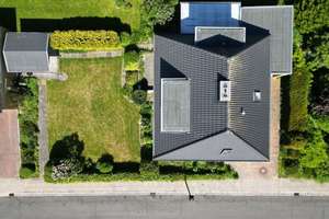 Modernisiertes Einfamilienhaus mit Garage in ruhiger Seitenstraßenlage von Brunsbüttel – Die vollständige Adresse der Immobilie erhältst du vom Anbieter., 25541 Brunsbüttel – Vorschaubild 3