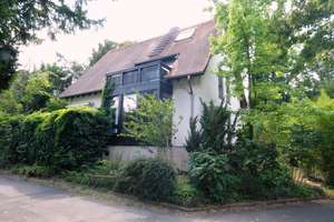Freistehendes Architektenhaus in Toplage 135-m²,  4 ZKBGäWC, Kamin, 2 Terrassen, Balkon – Ernst-Neeb-Straße 10, 55131 Oberstadt, Mainz – Vorschaubild 2