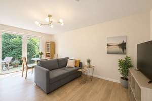 Wunderschöne neue Terrassen-Garten-Wohnung, nach Westen ausgerichtet und mit Einbauküche in Moosach – Die vollständige Adresse der Immobilie erhältst du vom Anbieter., 80992 Moosach-Bahnhof, München – Vorschaubild 5