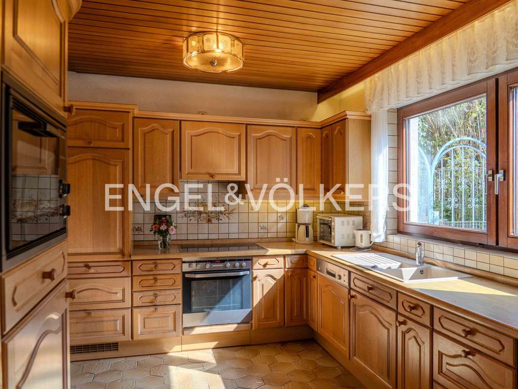 Immobilie in Beilstein - Einfamilienhaus mit Charme und Entwicklungspotenzial - Bild 3